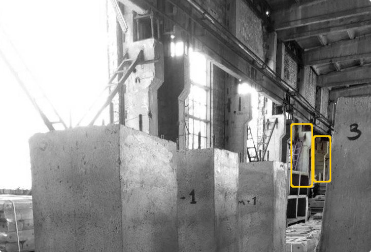 Credit: LLC 'Sembiz-1' Selidovsky Reinforced Concrete Plant; Geolocation graphics over crop from facebook image of warehouse